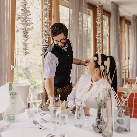 Naturhotel Schuetterbad 4*