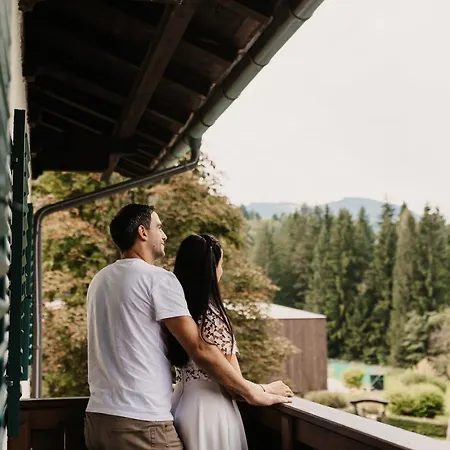 Naturhotel Schuetterbad בית נופש אונקן