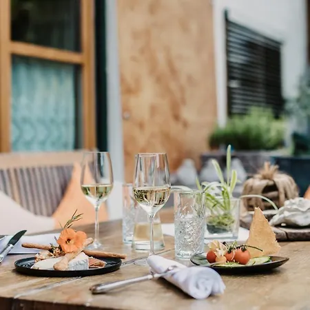 بيت للعطل Naturhotel Schuetterbad
