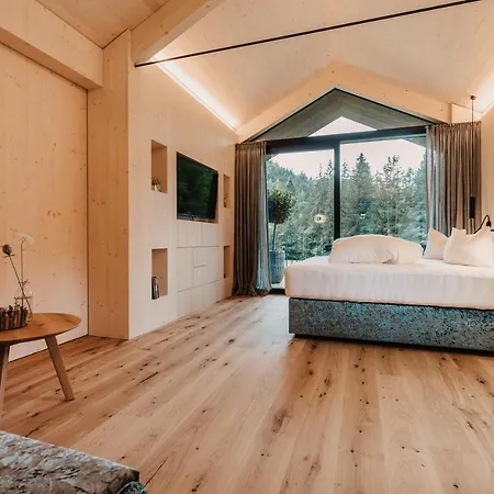 Naturhotel Schuetterbad 4*