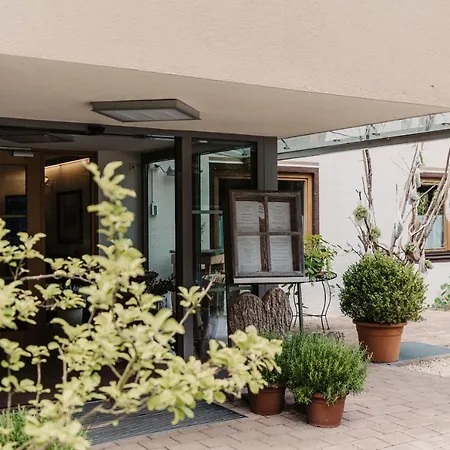 Naturhotel Schuetterbad בית נופש אונקן