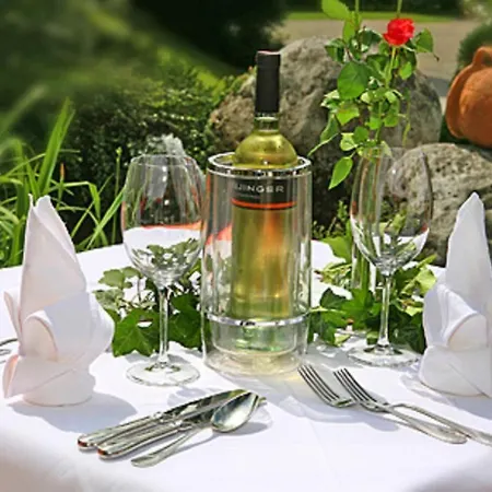 Naturhotel Schuetterbad בית נופש