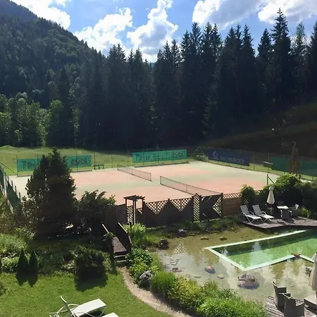 Naturhotel Schuetterbad 4* אונקן