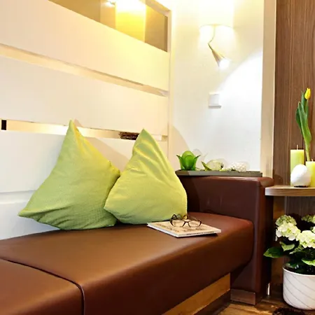 בית נופש Naturhotel Schuetterbad אונקן