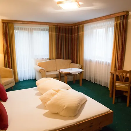 Naturhotel Schuetterbad 4* Unken